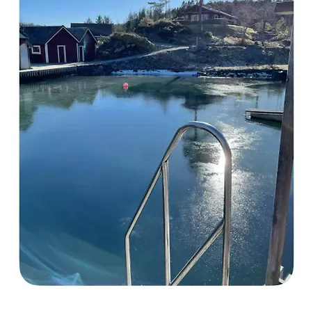 Дом отдыха Litla Hytta, Bomlo Mosterhamn