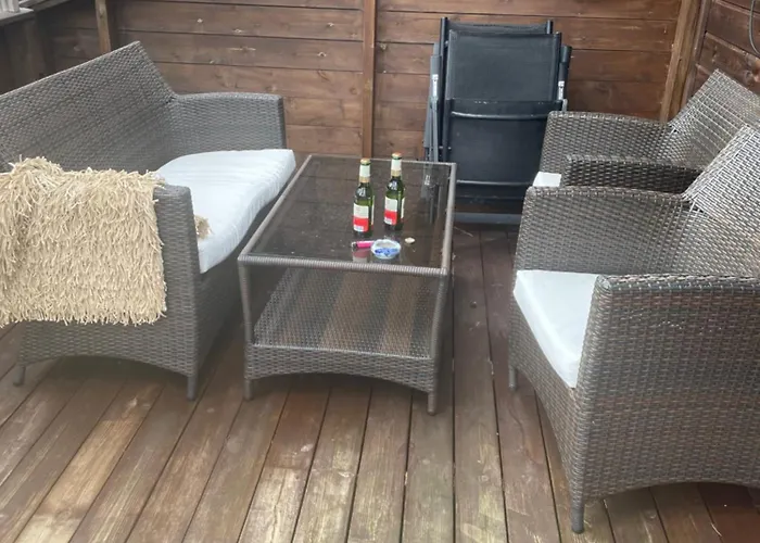 Litla Hytta, Bomlo *